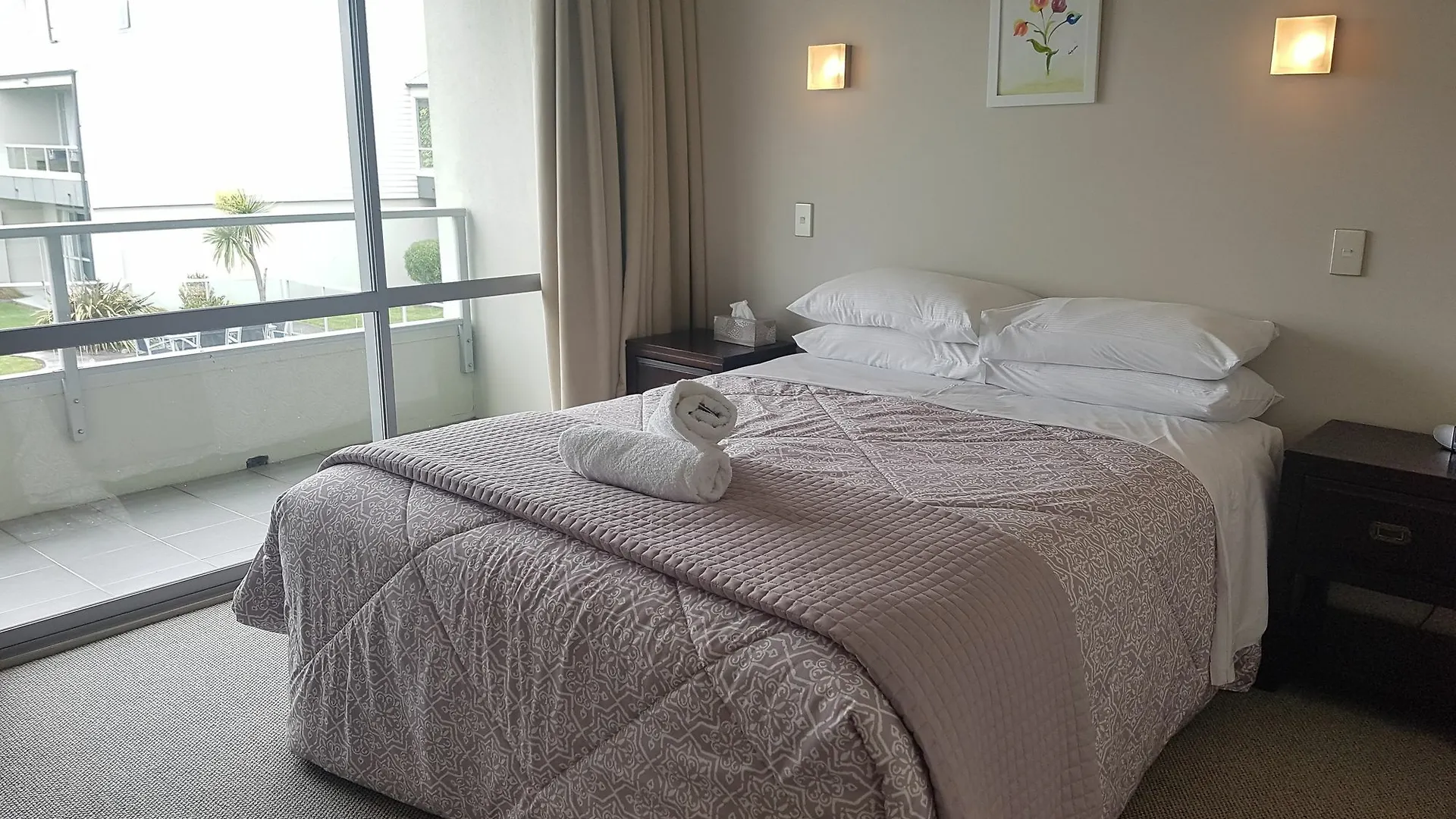 300 Lake Terrace Hotel Taupo Apartment